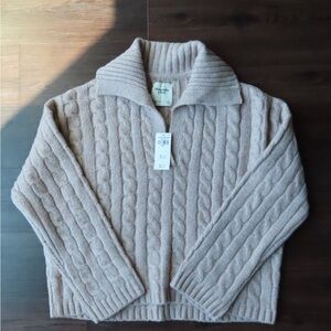 Abercrombie & Fitch Beige Cable Knit Sweater